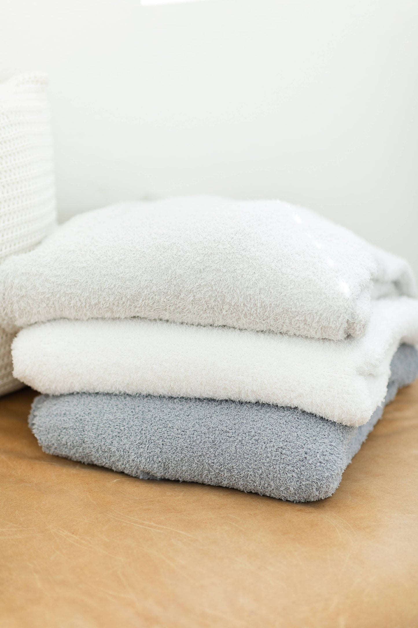 Cozy Threads Bamboo Lightweight Cooling Blanket Throw, Taupe