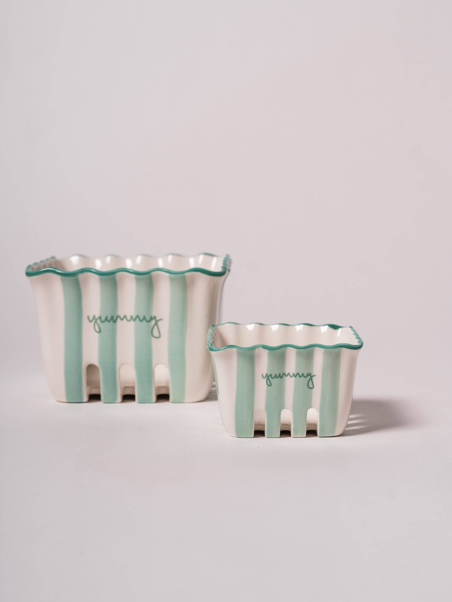 Kinsey Scallop Large Berry Basket (Green): "yummy"