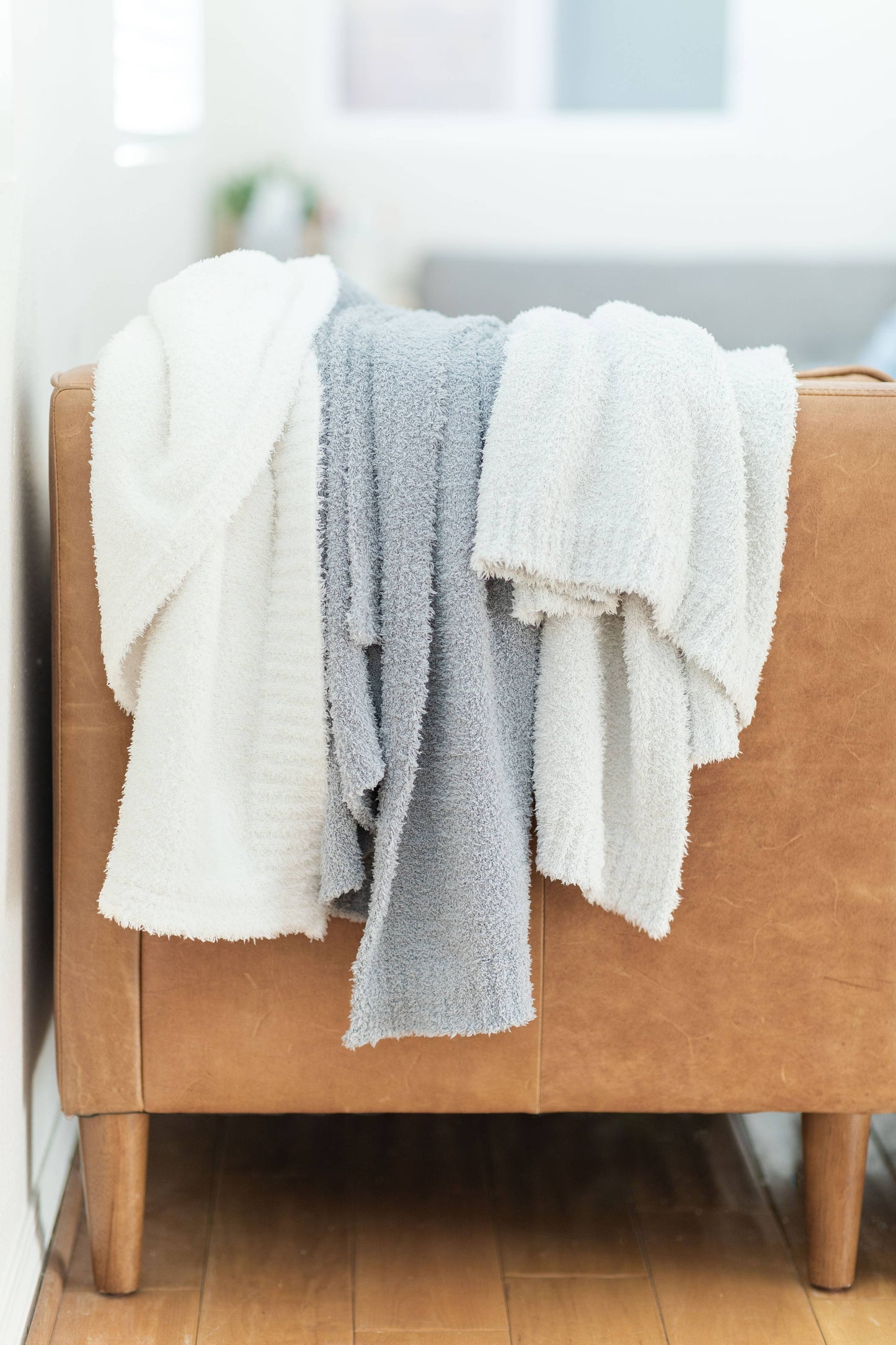 Cozy Threads Bamboo Lightweight Cooling Blanket Throw, Gray