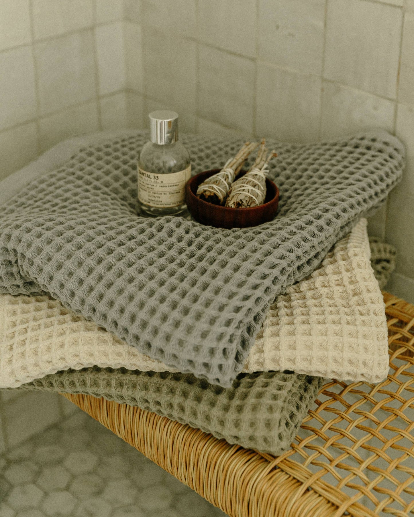 Organic Weightless Waffle Bath Towel: Wheat / Individual
